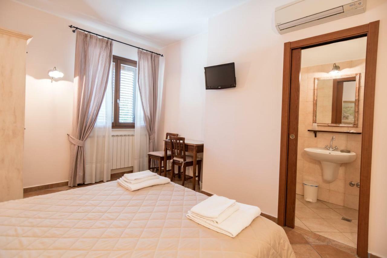 Bed & Breakfast Al Pian D'Ассизи Экстерьер фото