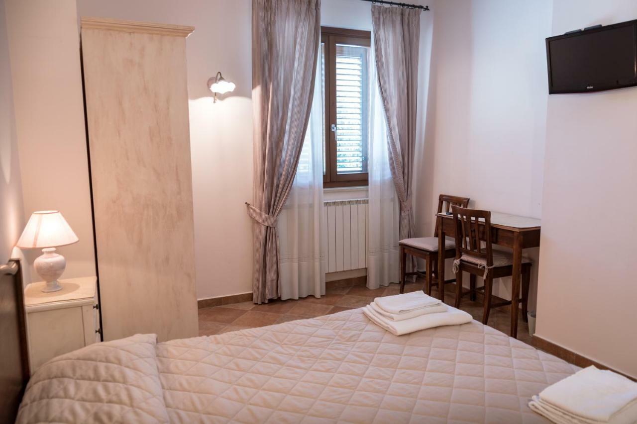 Bed & Breakfast Al Pian D'Ассизи Экстерьер фото