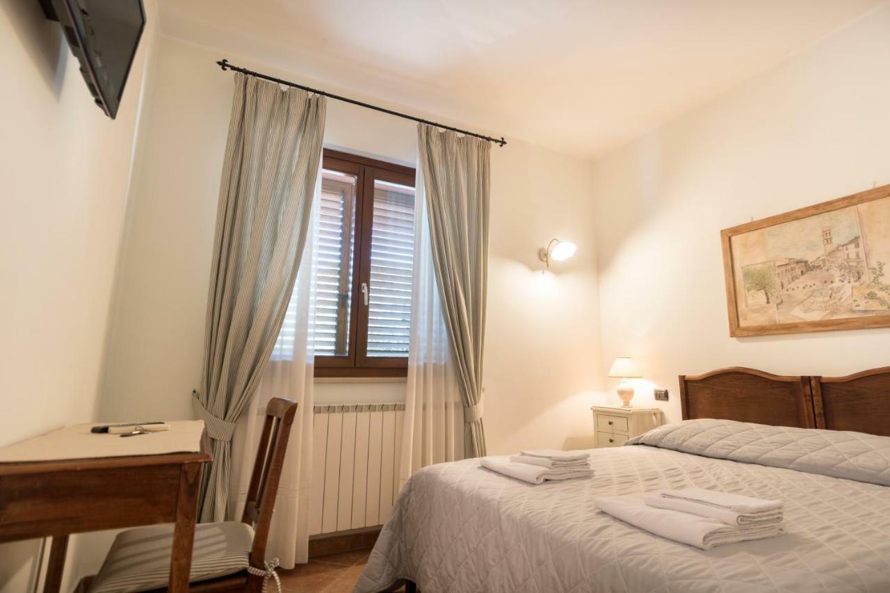 Bed & Breakfast Al Pian D'Ассизи Экстерьер фото