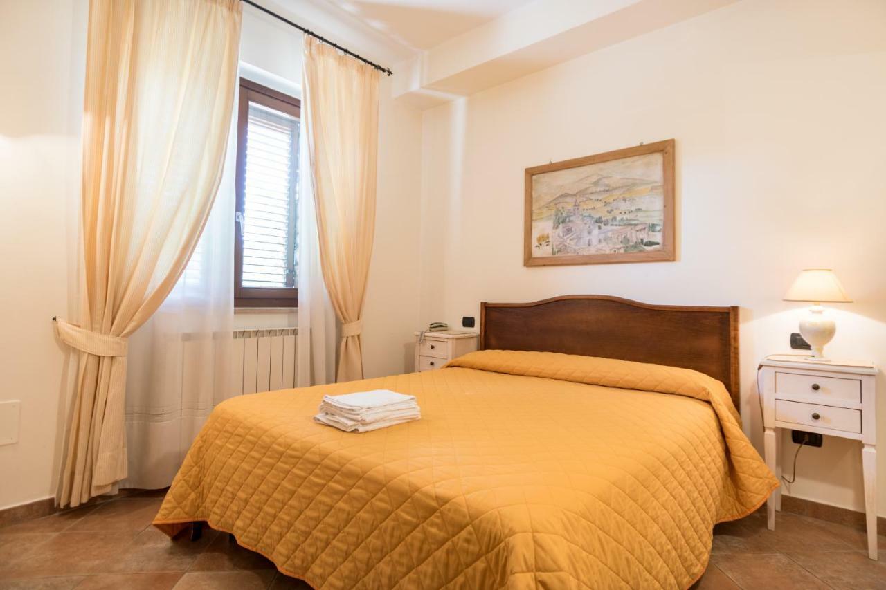 Bed & Breakfast Al Pian D'Ассизи Экстерьер фото