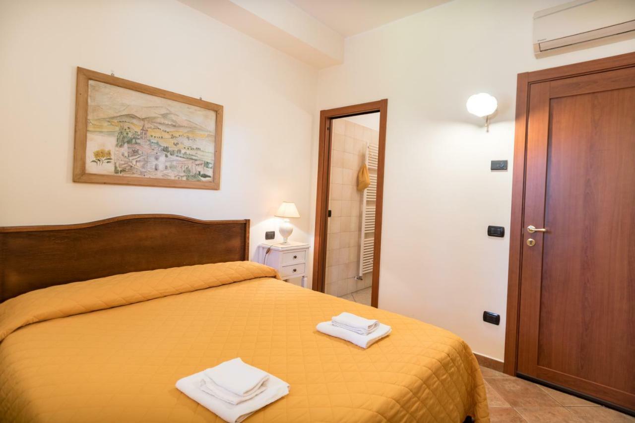 Bed & Breakfast Al Pian D'Ассизи Экстерьер фото
